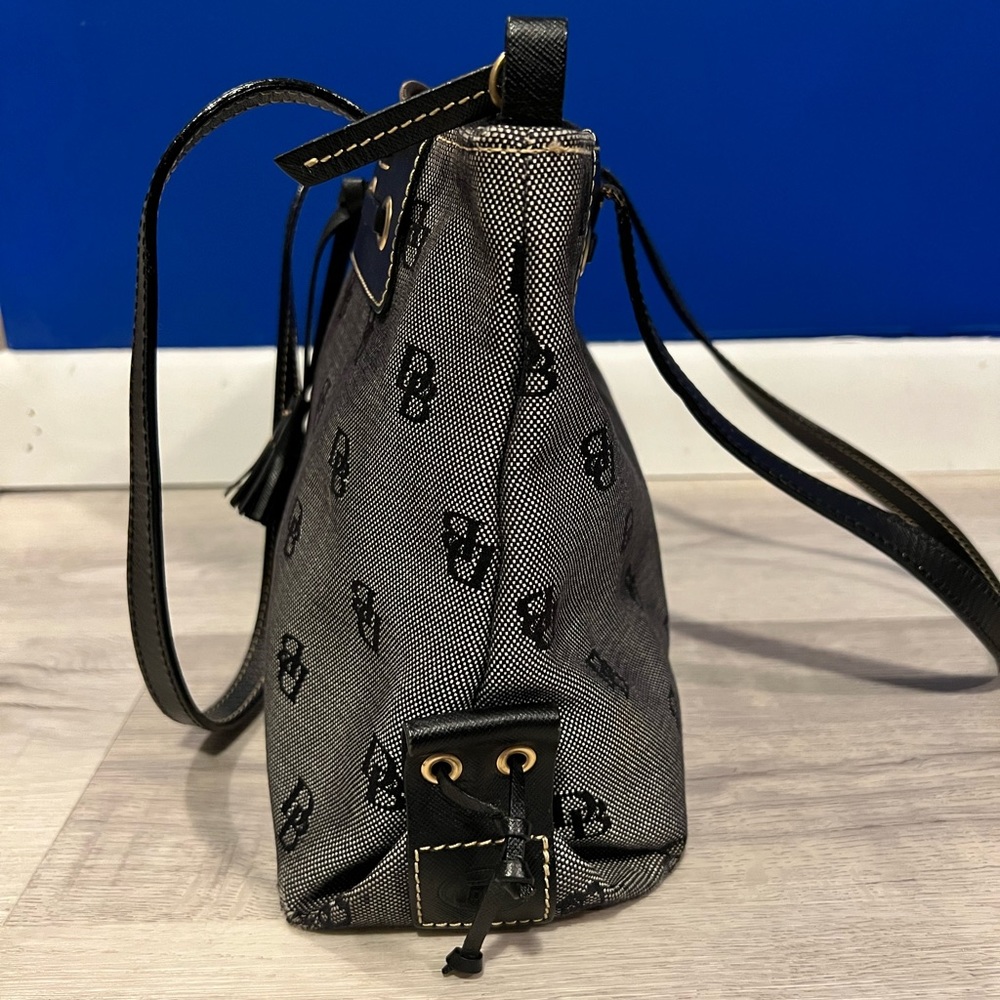 Dooney & Bourke bag - Picture 4 of 4